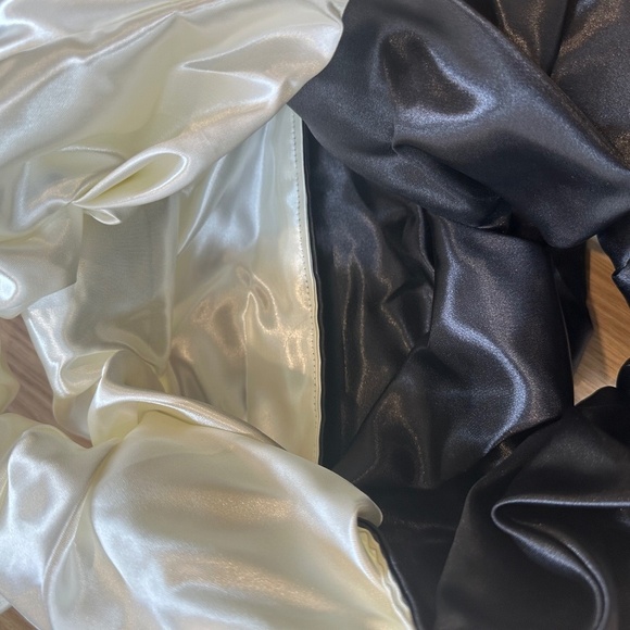 Black & White Satin Scrunchie / Croissant Scarf Bag - Picture 6 of 10